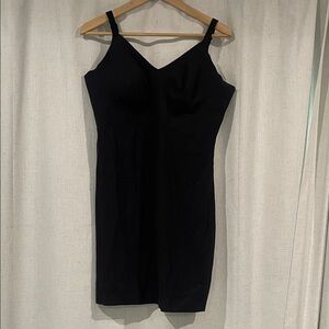 NEW!! Knix LuxeLift Slip in Black